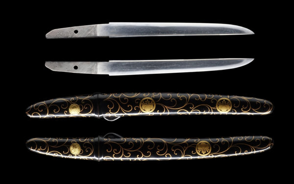 Antique Japanese Sword Tanto Signed by Nobuharu <br>No Certificate<br> (#Osaka 79955) - Image 10