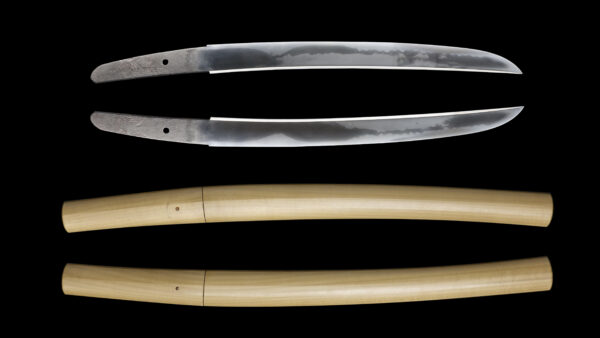Antique Japanese Sword Wakizashi Signed by Yoshisuke<br>No Certificate<br>(#Tokyo 324342) - Image 10